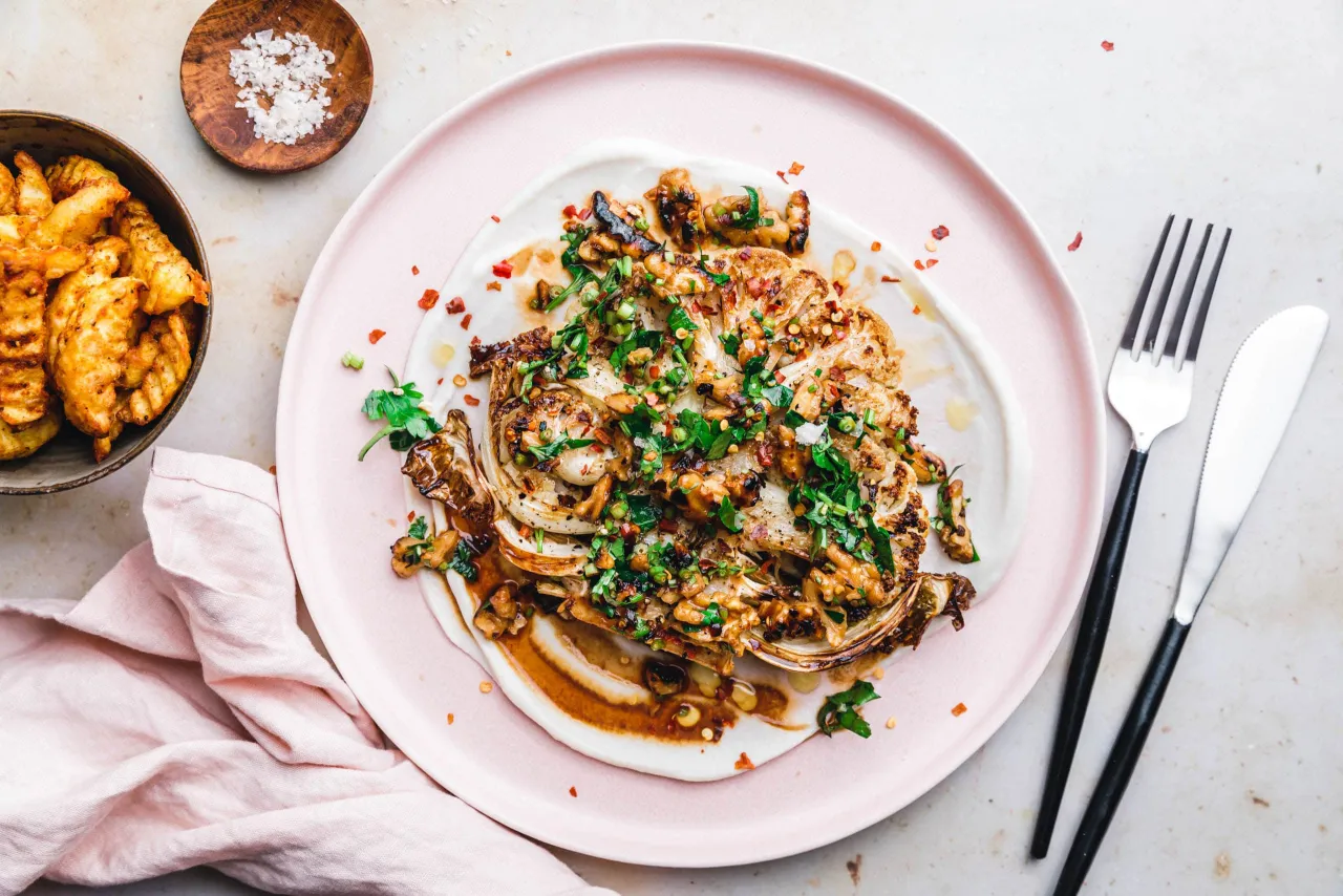 Blumenkohlsteak mit Topping