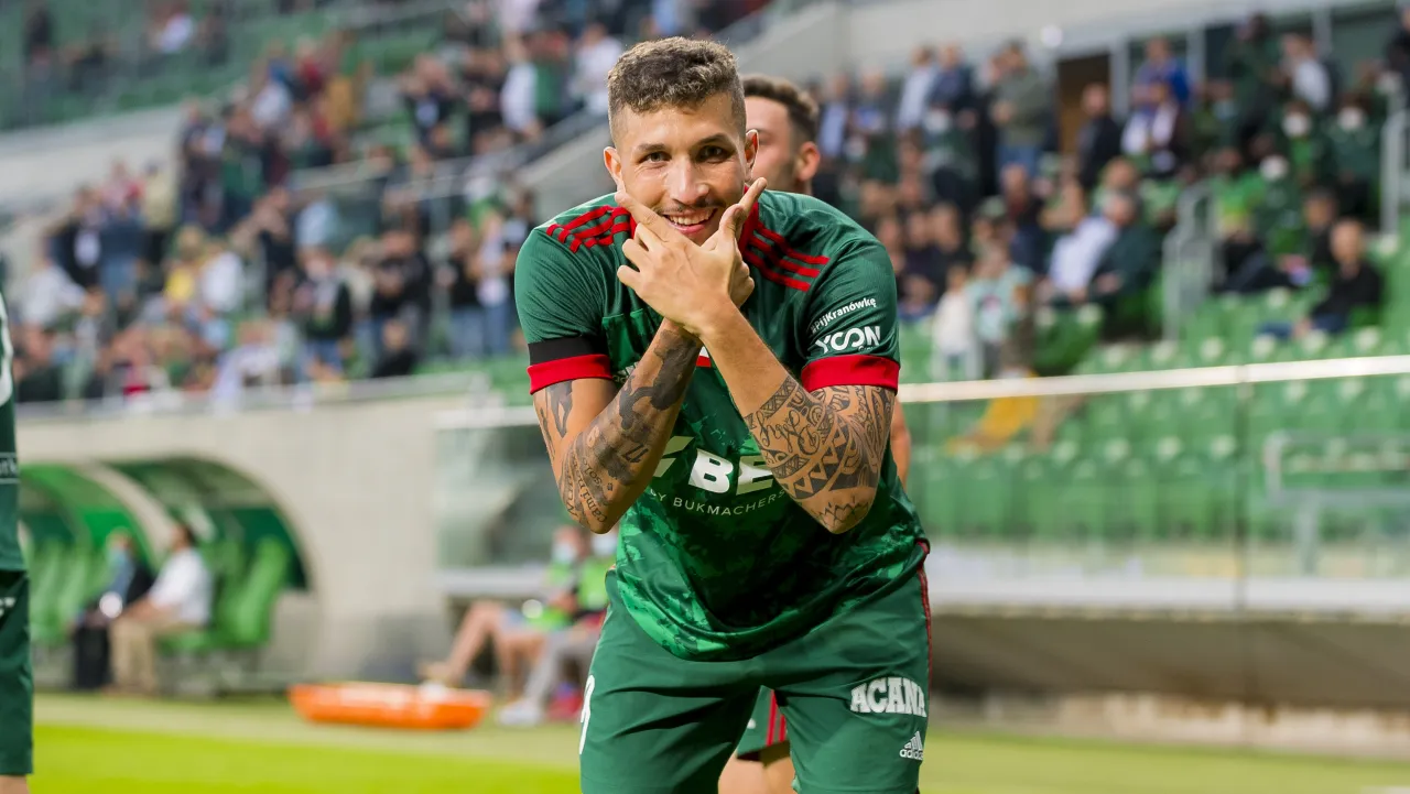 Zdjęcie Erik Expósito statystyki: Jak jego osiągnięcia zmieniają grę?