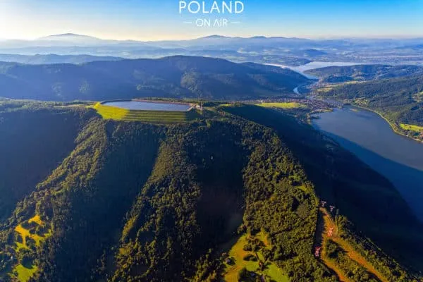 Zdjęcie Góra Żar gdzie jest? Lokalizacja, dojazd i najlepsze atrakcje w okolicy