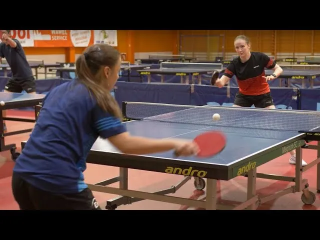 Zdjęcie Gdzie zagrać w tenis stołowy w Krakowie? Najlepsze miejsca i oferty