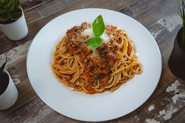 Zdjęcie Jak przygotować sos do spaghetti w słoikach i uniknąć błędów
