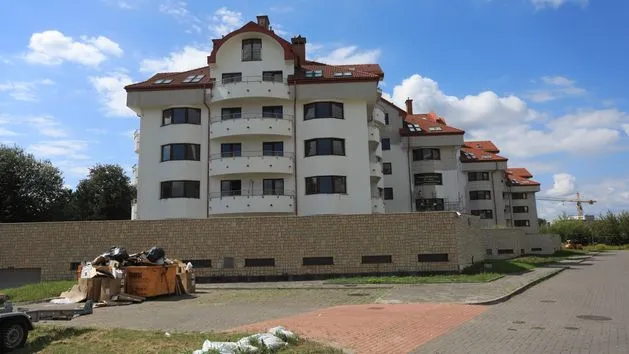 Zdjęcie Osiedle w Warszawie jak osiedle: Zasadowa kontra Starodęby - co wybrać?