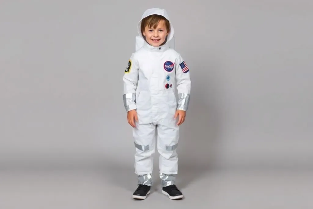 Zdjęcie Jak zrobić strój kosmonauty dla dziecka – proste kroki i materiały