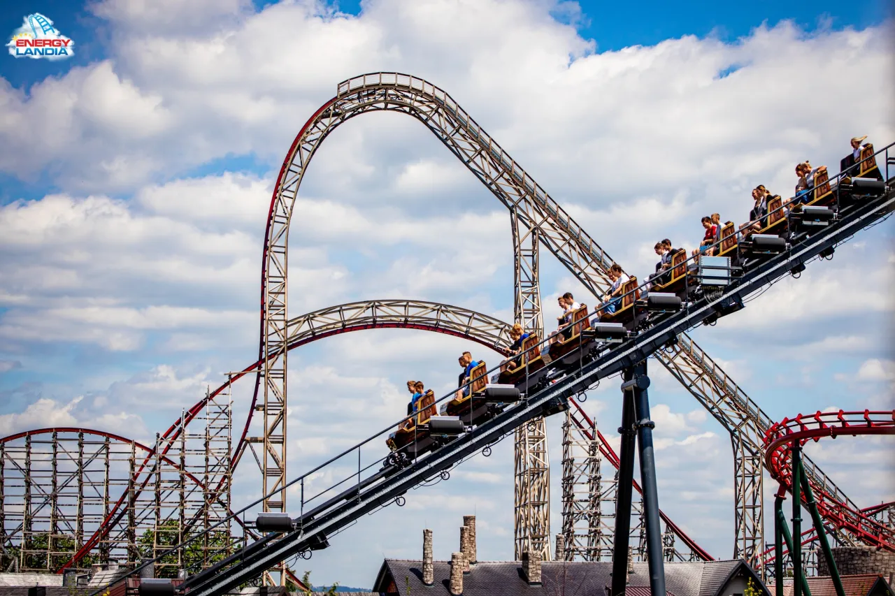 Zdjęcie Hyperion Energylandia: Od jakiego wzrostu można jechać bez obaw?