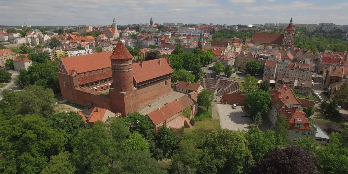 Zdjęcie Gdzie dokładnie kręcono film Milioner - poznaj magiczne lokalizacje na Mazurach
