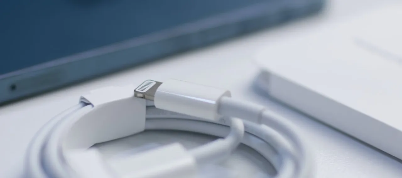 Zdjęcie Jaki kabel do iPhone 11? Wybierz najlepszy kabel do ładowania i danych