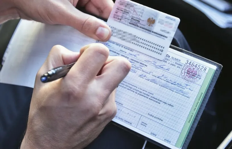 Zdjęcie Jaki mandat za brak uprawnień? Sprawdź wysokość kar i konsekwencje