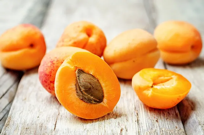 Zdjęcie Ile kalorii mają morele i jak wpływają na Twoją dietę - kompletny poradnik