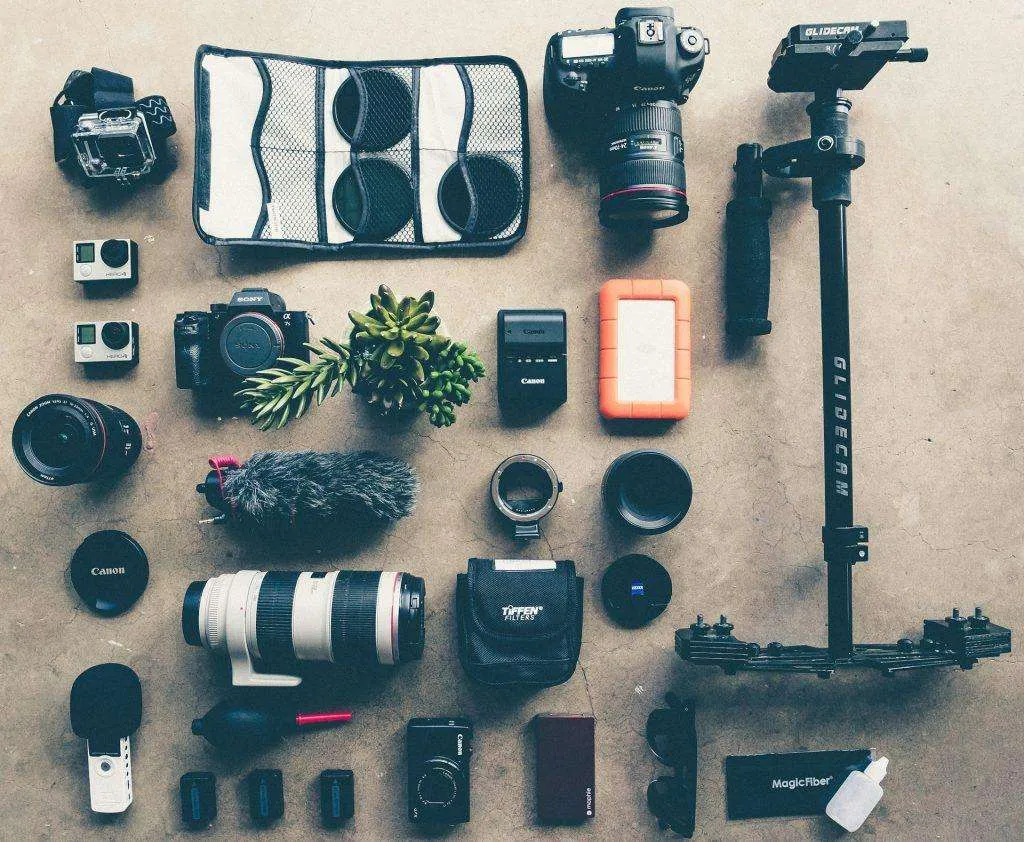 Zdjęcie Czy warto kupić aparat fotograficzny? Odkryj korzyści i możliwości.