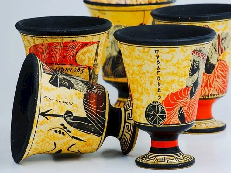 Zdjęcie Co warto kupić na Cyprze? Odkryj najlepsze pamiątki i smaki