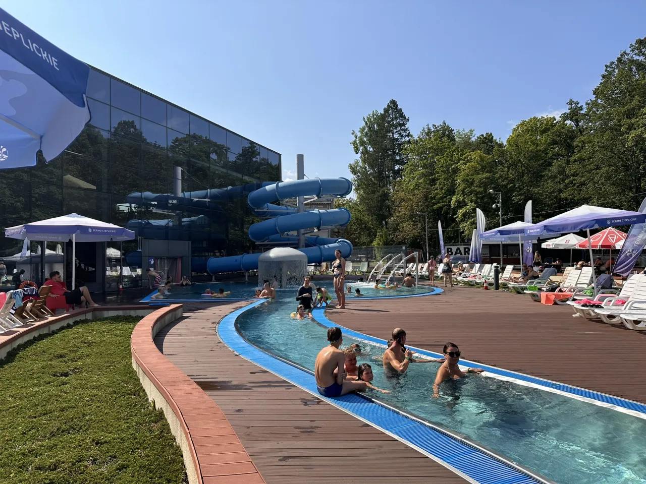 Termy Cieplickie baseny zewnętrzne