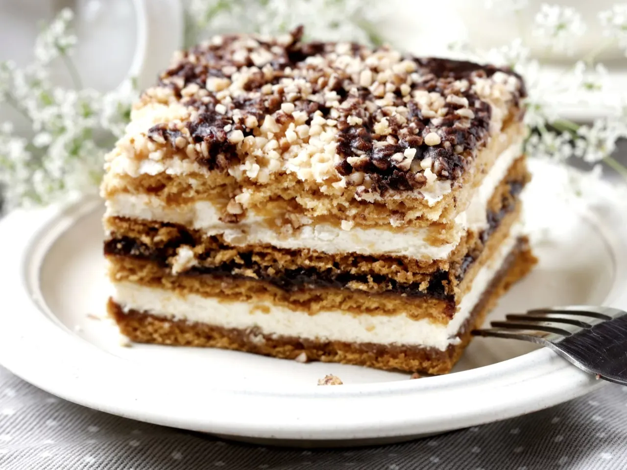 miodownik przełożony kremem