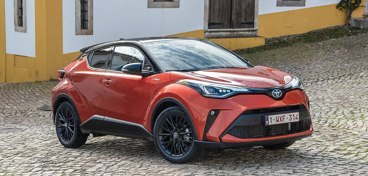 Toyota C-HR pierwszej generacji 1.8 hybrid