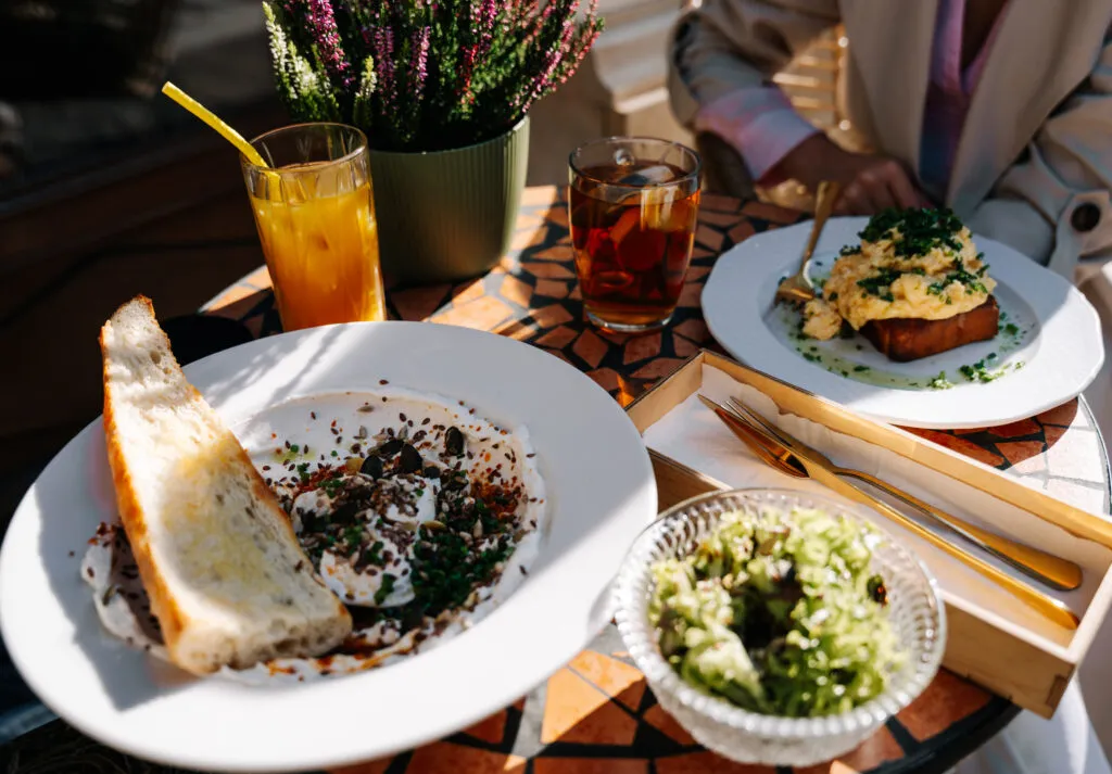 Śniadanie na Kazimierzu Krak&oacute;w