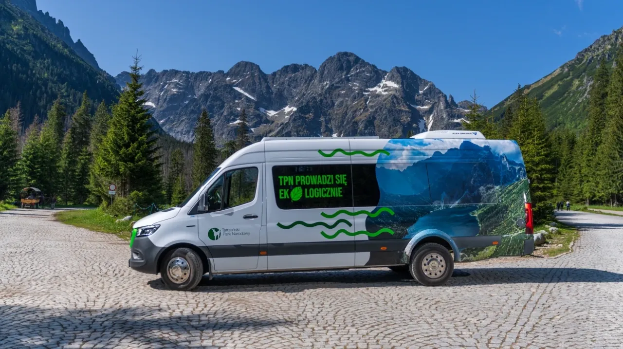 parking Palenica Białczańska, busy do Morskiego Oka