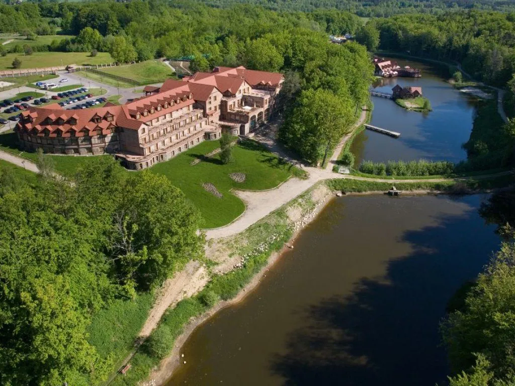 romantyczny hotel spa nad jeziorem pomorskie