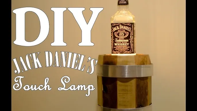 Zdjęcie Pomysły na to, co można zrobić z butelki Jack Daniels, które zaskoczą