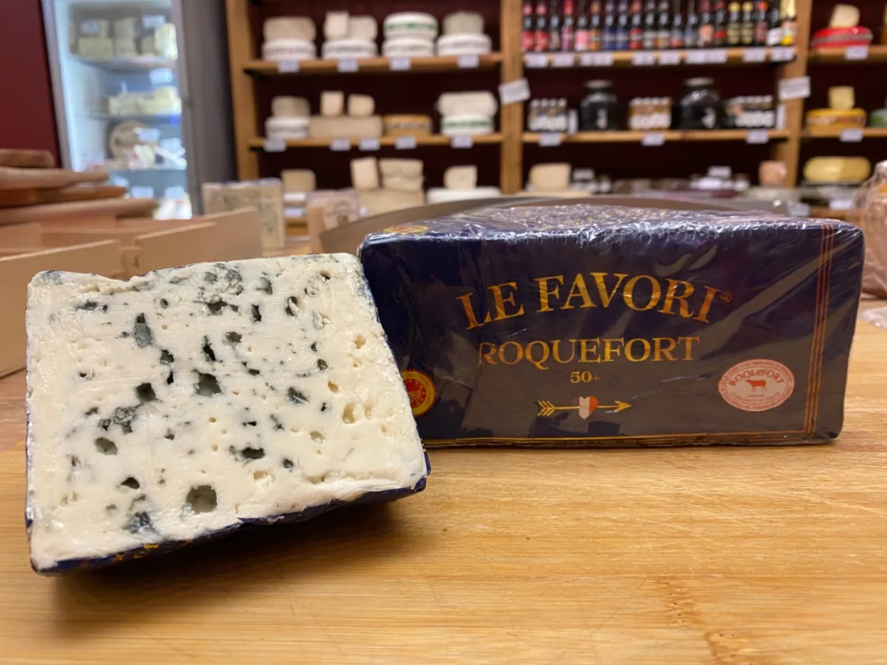 opakowanie sera Roquefort z oznaczeniem AOC