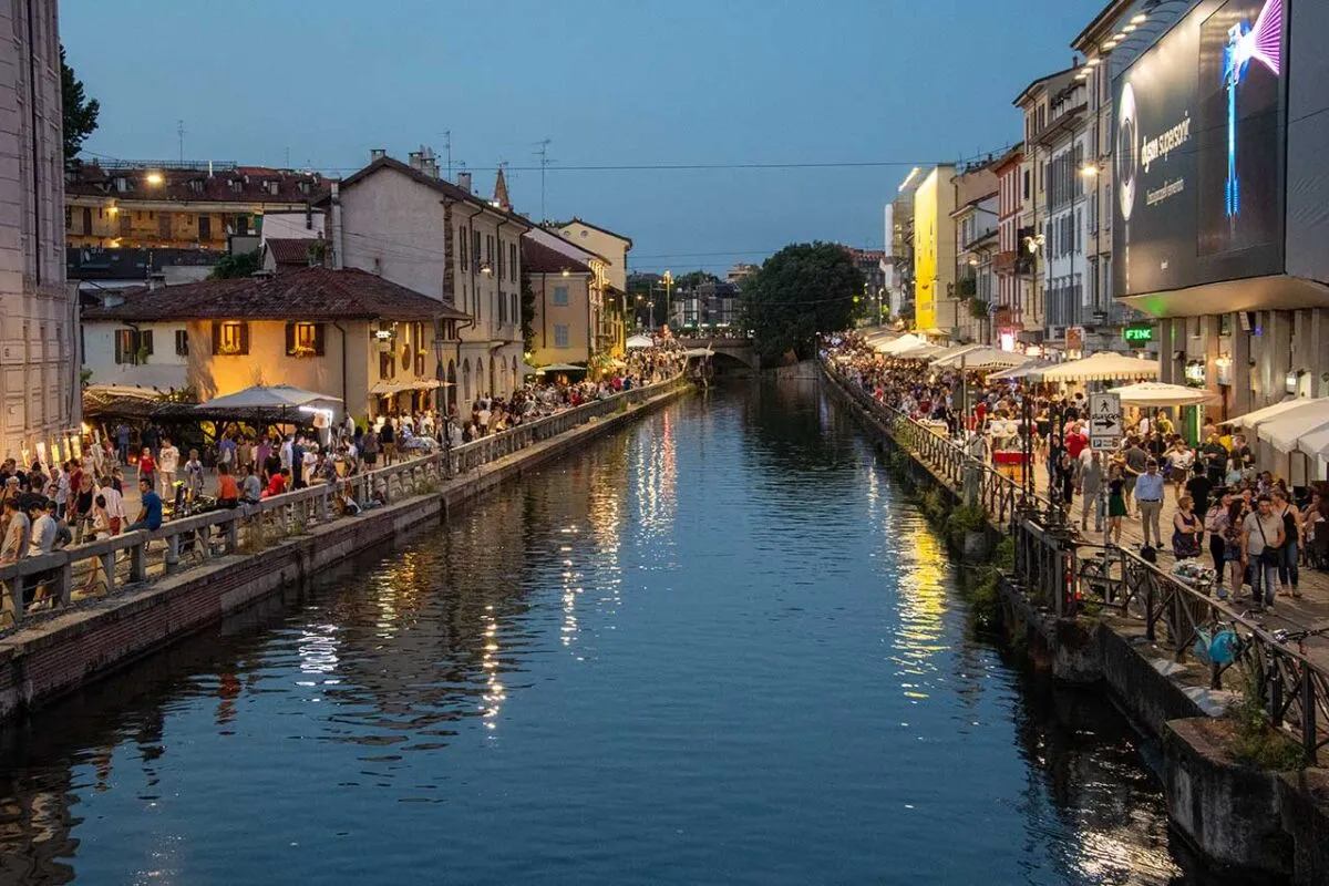 aperitivo Mediolan Navigli