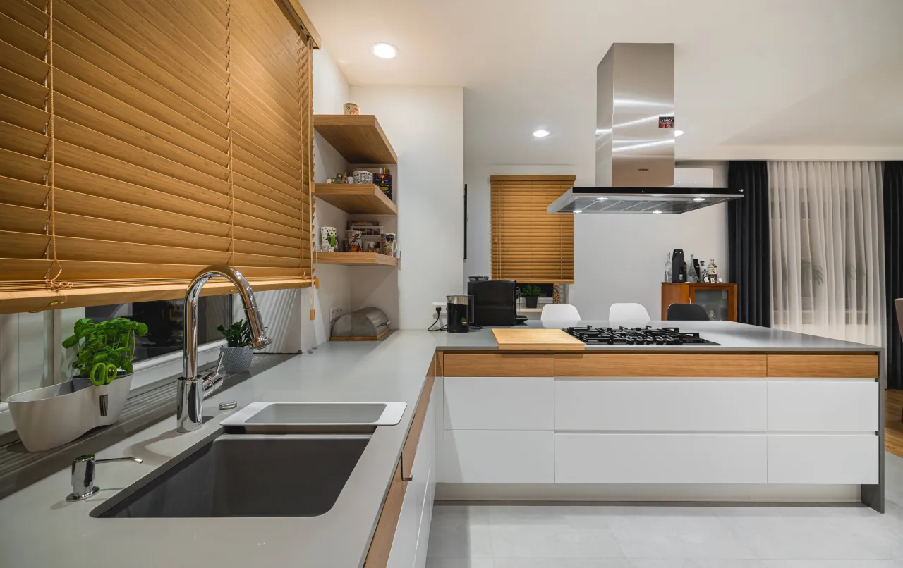 Porównanie materiałów do kuchni