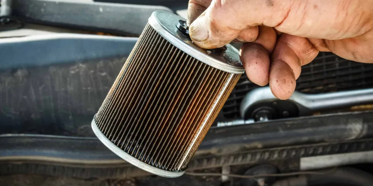Zapchany filtr paliwa diesel vs nowy
