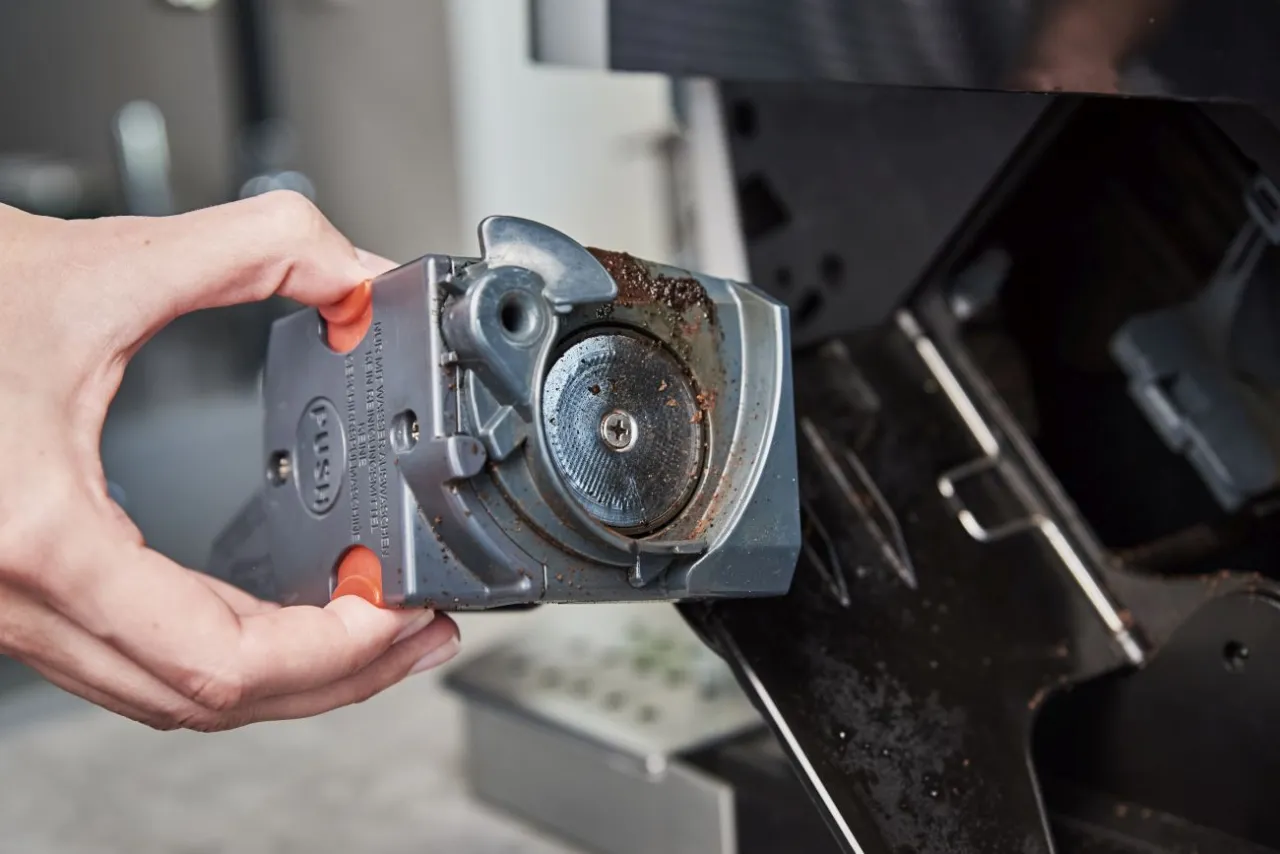 czyszczenie ekspresu do kawy automatycznego