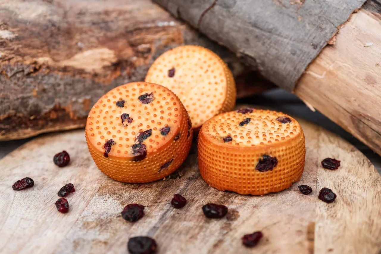 Tradycyjny wyr&oacute;b sera w bac&oacute;wce