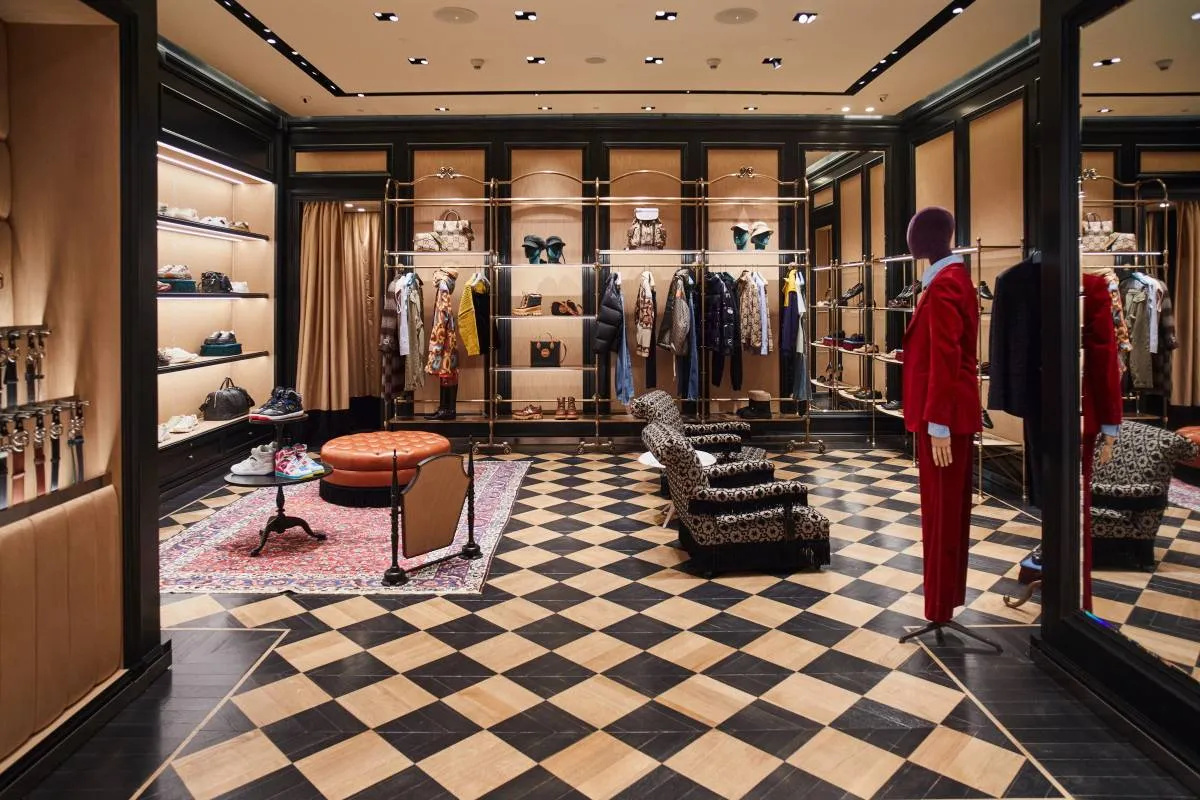 wnętrze butiku luksusowego Vitkac