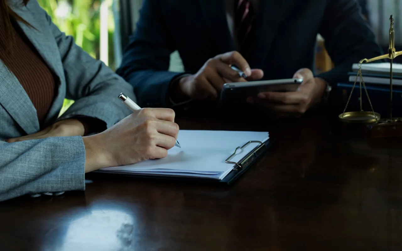 Mapa Polski zarobki prawników miastami