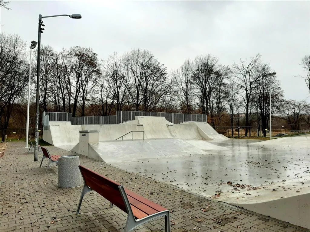 Zdjęcie Skatepark Chrzanów: Nowoczesne atrakcje i nadchodzące wydarzenia