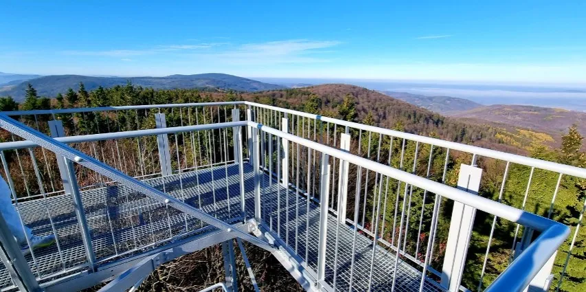 Wieża widokowa na Wielkiej Sowie i Kalenicy