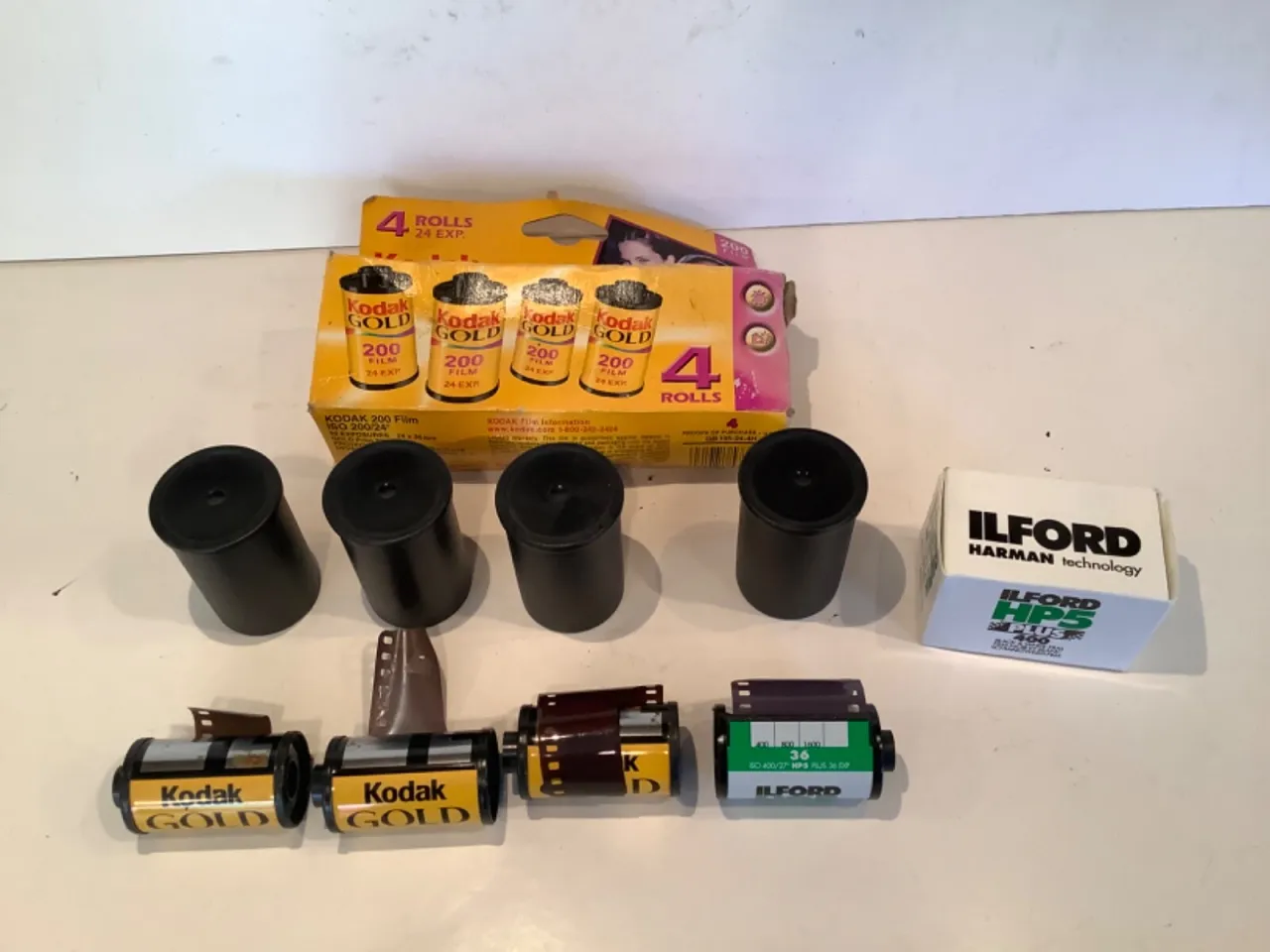 rolki filmu 35mm Kodak Gold Ilford HP5