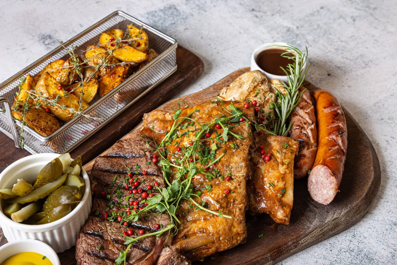 Grande Grill Krakow steki meat platter