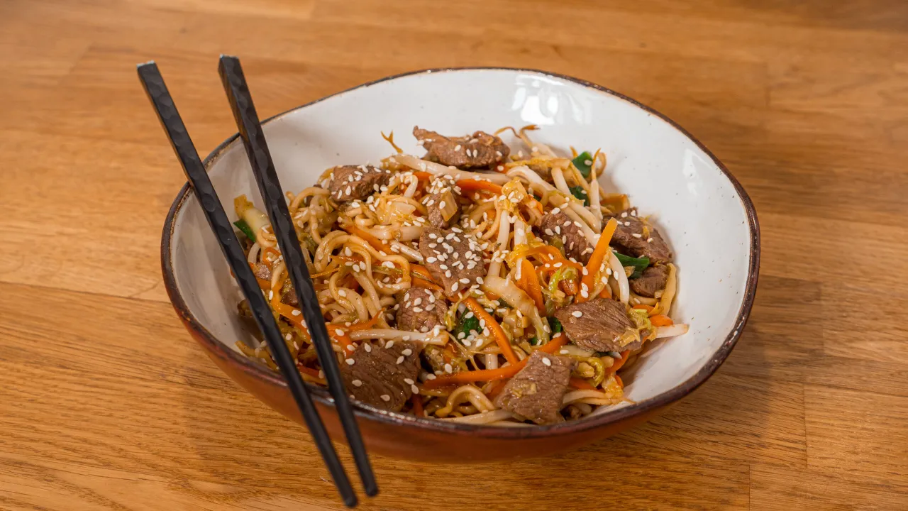 zdrowy domowy chow mein