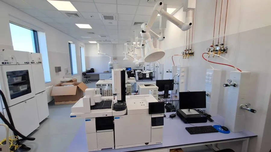 laboratorium kryminalistyczne policja vs prywatne