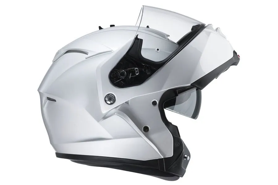 kaski motocyklowe w r&oacute;żnych przedziałach cenowych