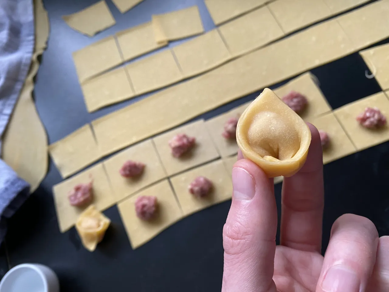 Składniki na domowe tortellini