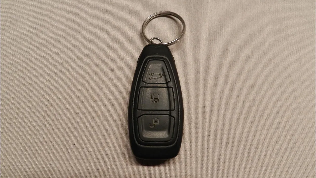 Zdjęcie Wymiana baterii w kluczyku Ford - proste kroki, uniknij problemów