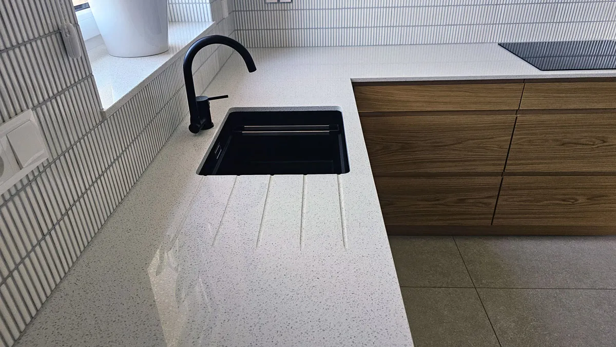 blat kuchenny z konglomeratu kwarcowego