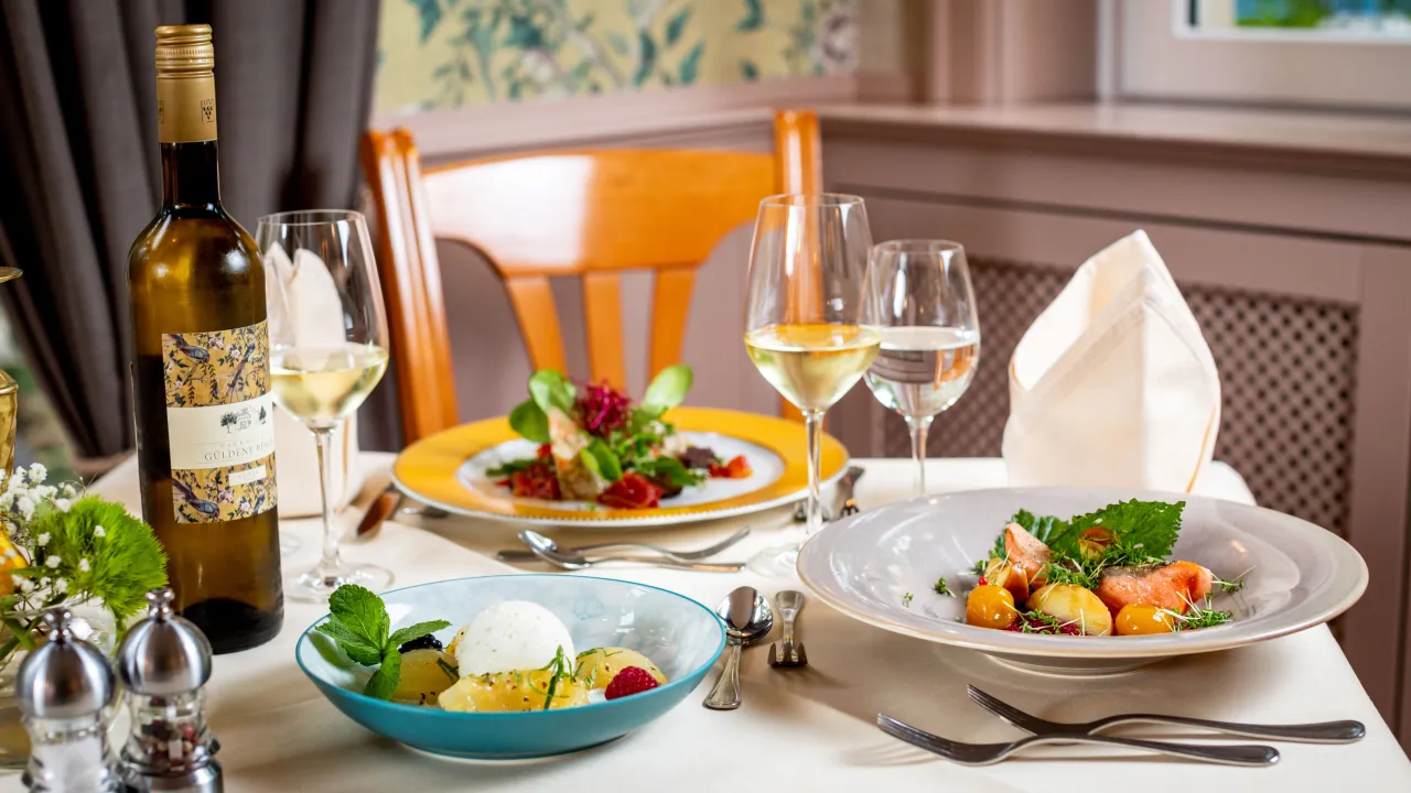 Parkhotel Güldene Berge Restaurant