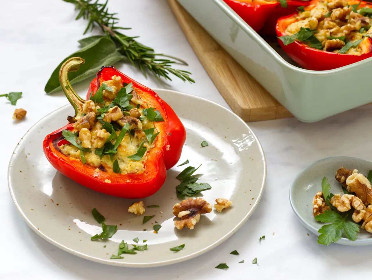 Gef&uuml;llte Paprika mit Quinoa und Kr&auml;utern