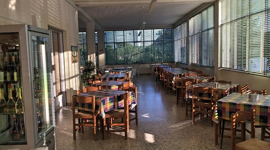 Interno Bar Pasticceria Gastronomia Cerasella Napoli