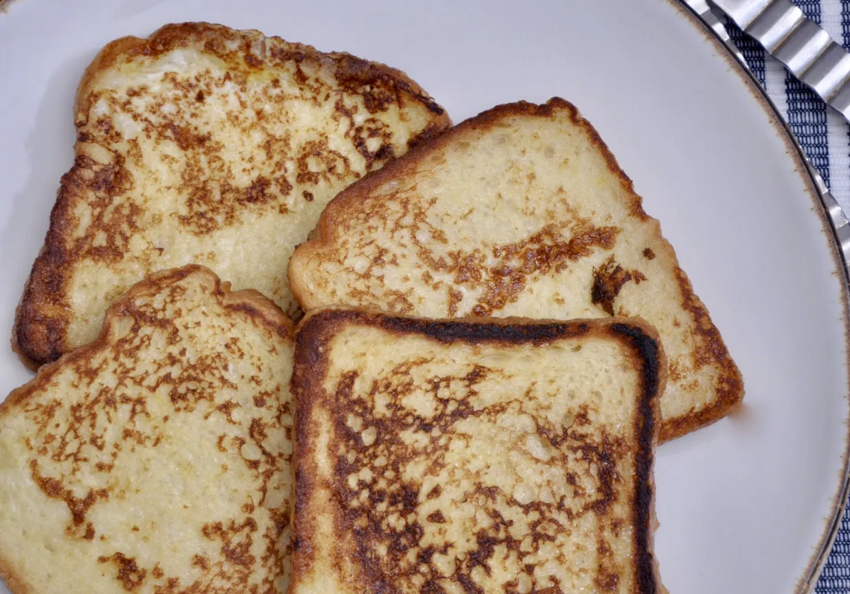 Przepis na tosty francuskie krok po kroku