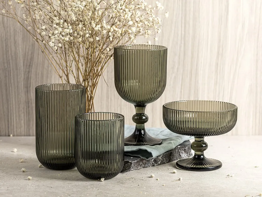 szklanki ryflowane kolorowe termiczne aranżacje