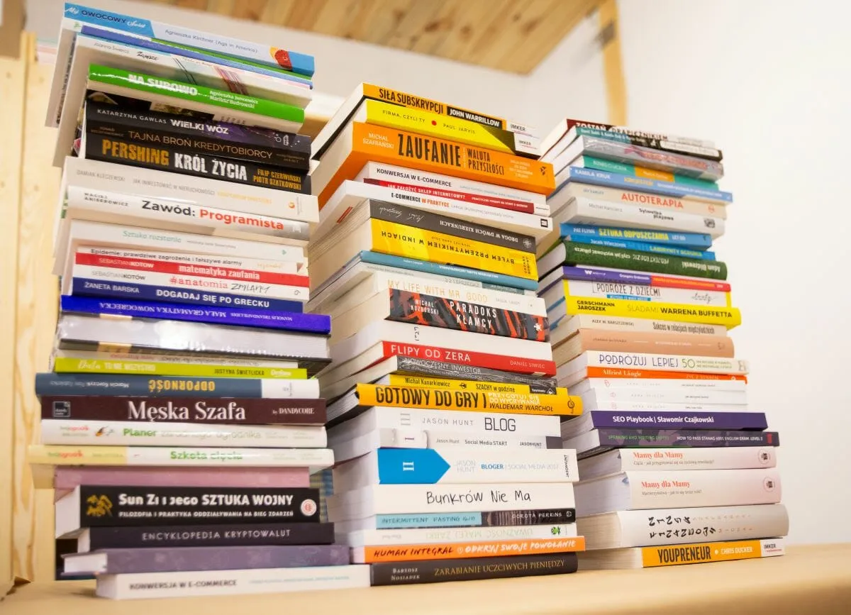 jak przygotować książki do sprzedaży zdjęcia