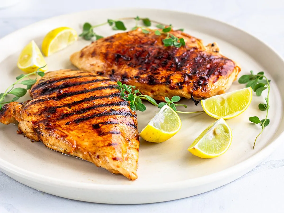 Grillowana pierś kurczaka na grillu elektrycznym