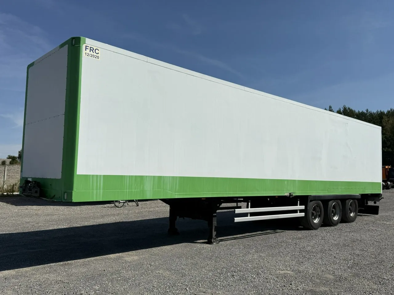 naczepa izotermiczna doppelstock