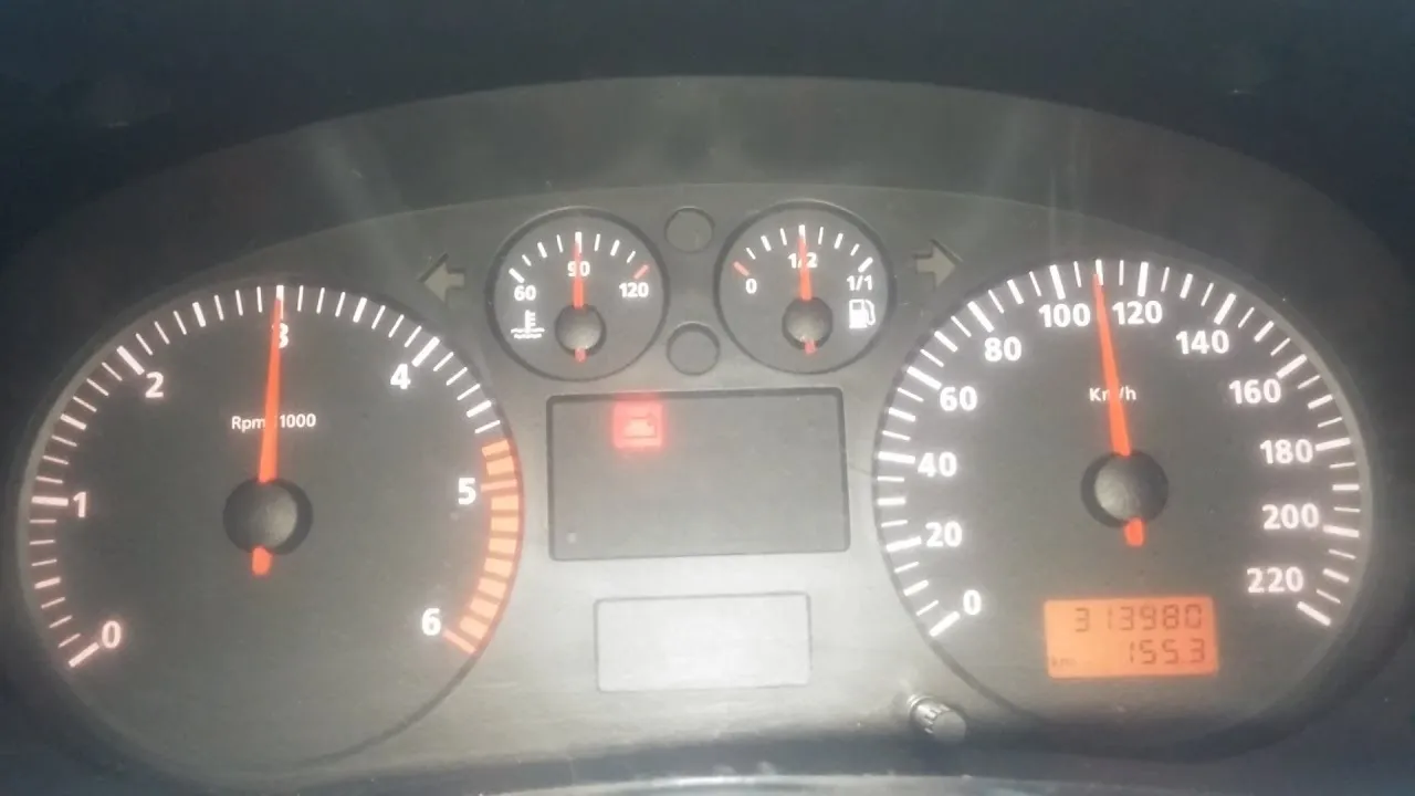 Seat Ibiza IV wskaźnik paliwa rezerwa