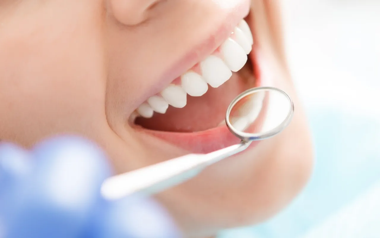 Zdjęcie Dentysta NFZ jakie usługi? Sprawdź, co możesz otrzymać bezpłatnie