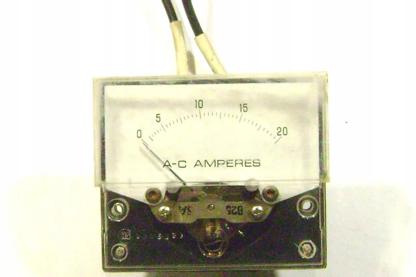 prostownik transformatorowy amperomierz